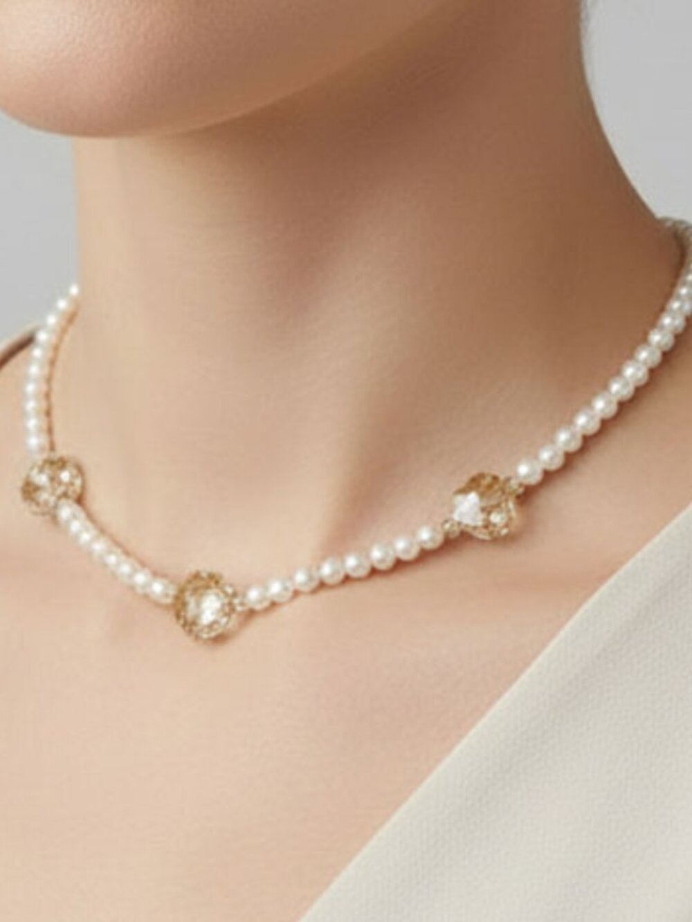 NWT Necklace Pearls with Hearts, Swarovski